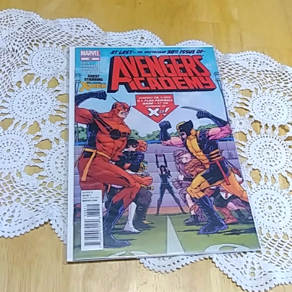 Sleeved Comic Book, Marvel 38 Avengers Academy Direct Edition